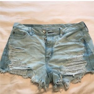 American eagle distressed jean shorts